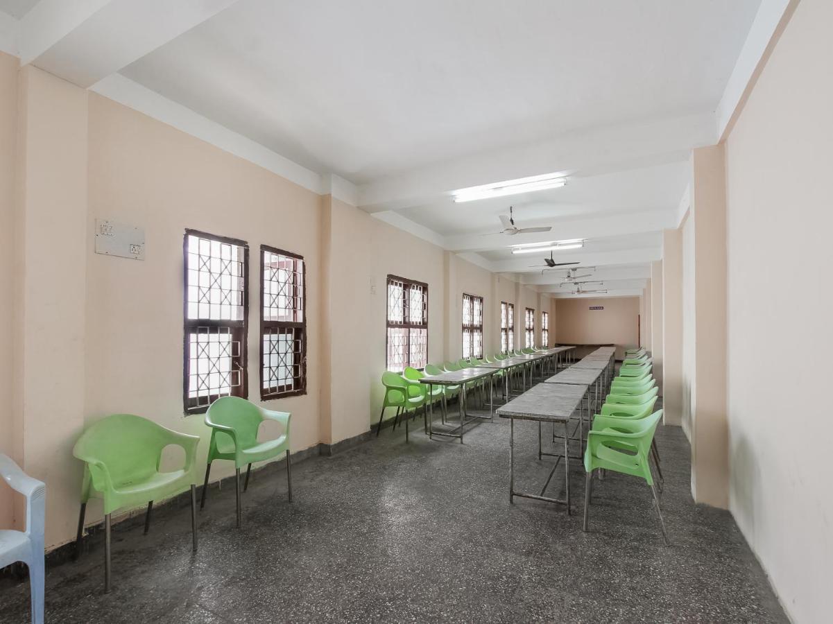 Spot On 43451 Hotel Sakunthala International Tirunelveli Buitenkant foto